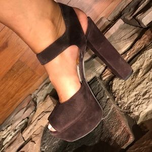 Brown velvet Michael Kors platform shoes